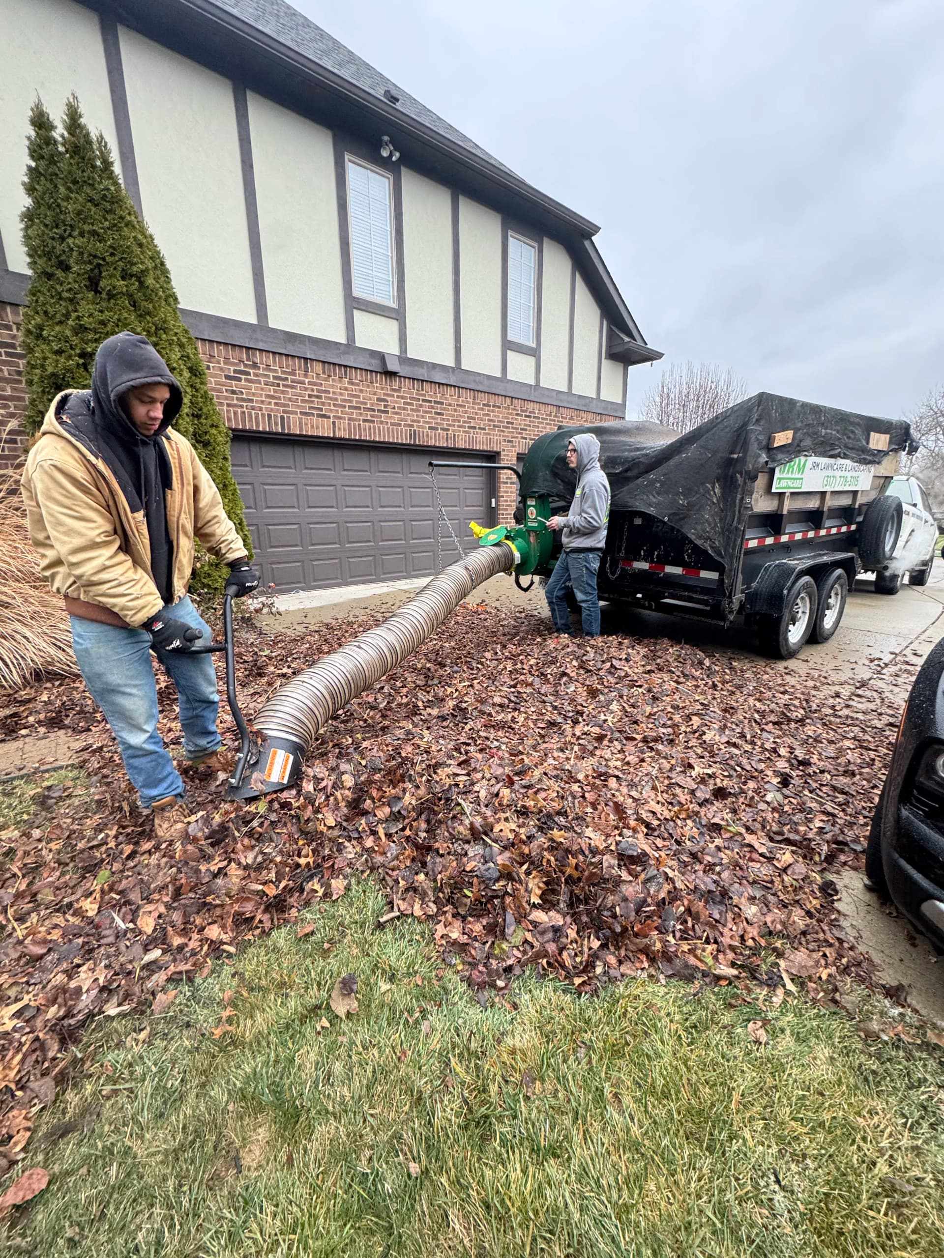 Gallery photos for Nobody Wants to Spend Their Weekend Raking Leaves: Image #2