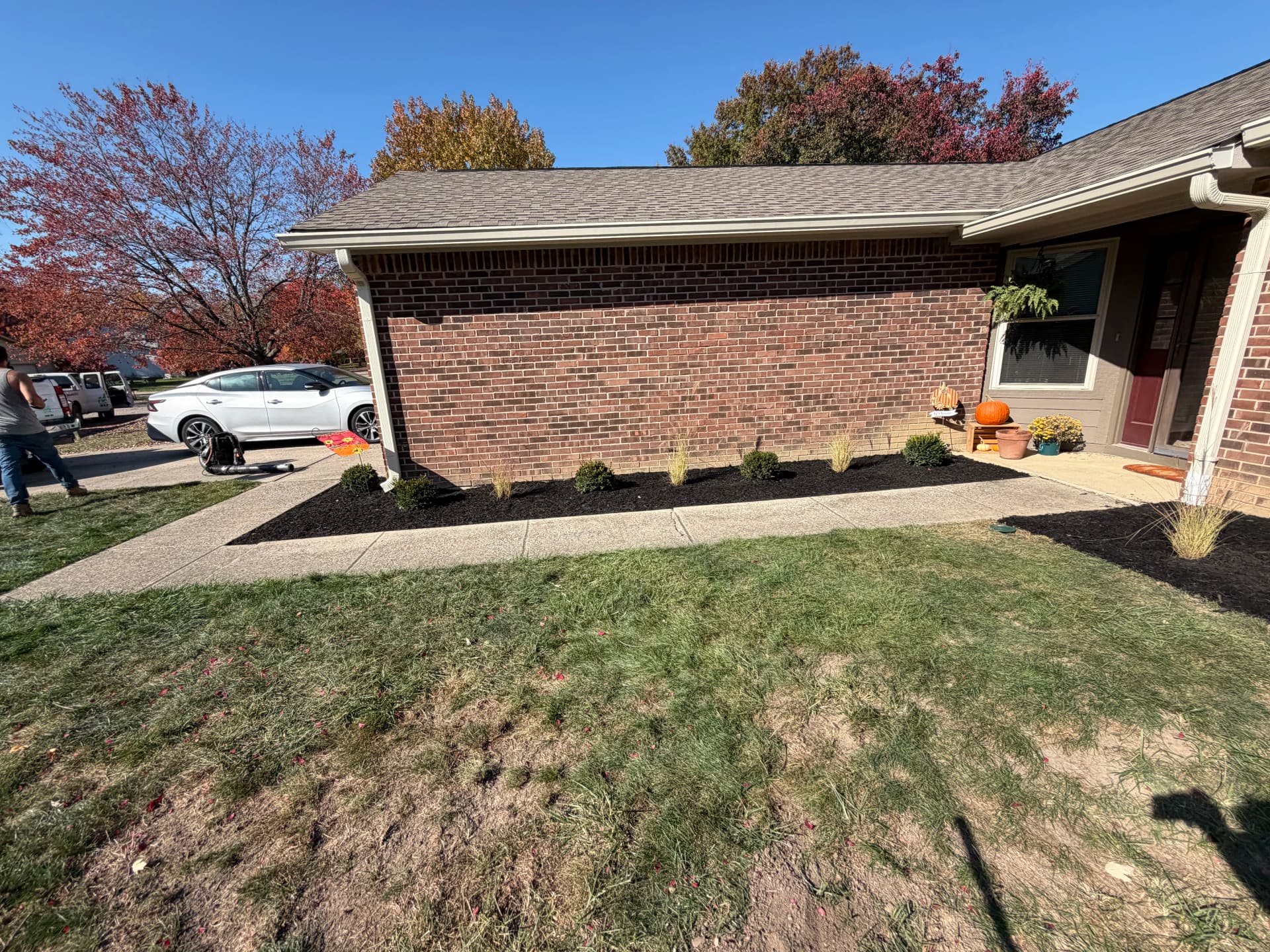 Gallery photos for Fresh Landscape Design and Mulch Installation Boosts Curb Appeal: Image #2
