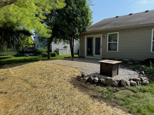 Gallery photos for Stunning Backyard Patio Transformation: Image #2